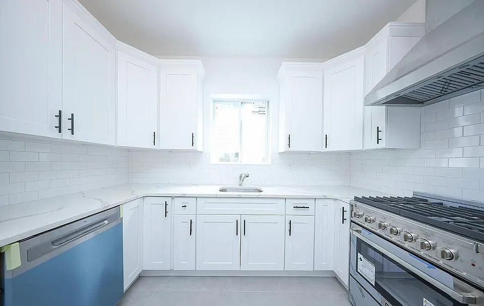 1st image of 136 Beach St #2R
