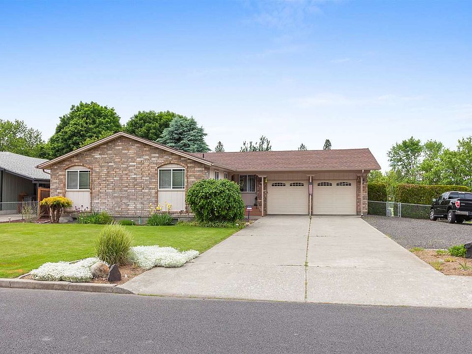 1st image of 11619 N Guinevere Dr