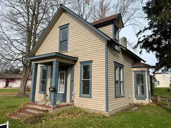 326 W Young St, Clio, MI 48420
