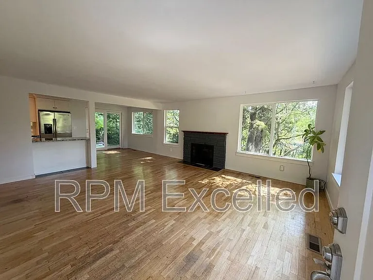 24625 148th Ave SE — Photo 3