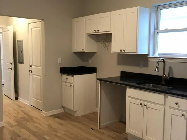 287 Durham Ave #1, Metuchen, NJ 08840