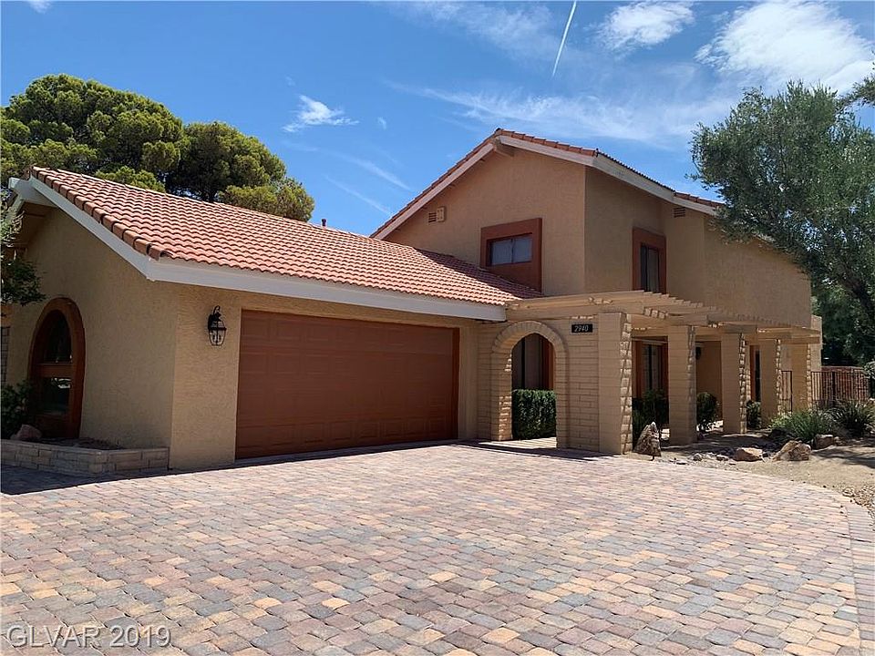 1st image of 2940 Bel Air Dr