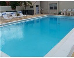 3rd image of 1333 Mediterranean Dr #B
