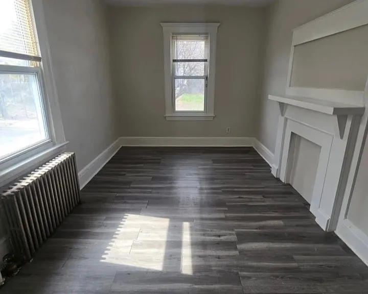 54 Princeton St #2L — Photo 5