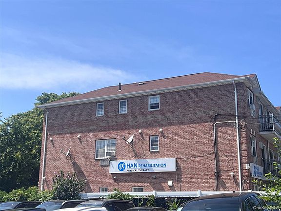 3rd image of 4324 215th Street