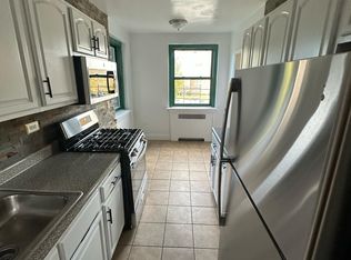 81 Ravine Ave #2, Yonkers, NY 10701