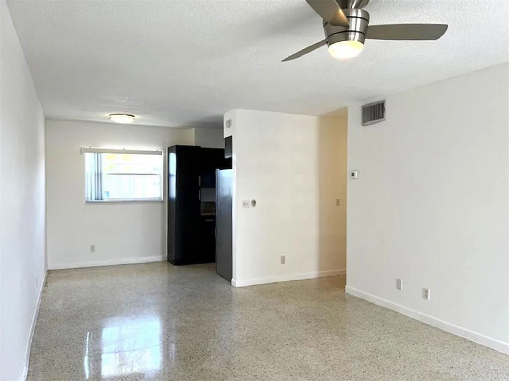 1 bed, 1.0 bath, 620 sqft, $1,550 — Photo 2