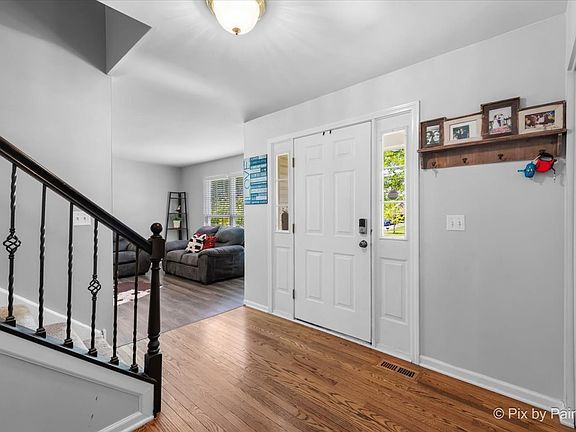 5th image of 757 Creek Bend Ln