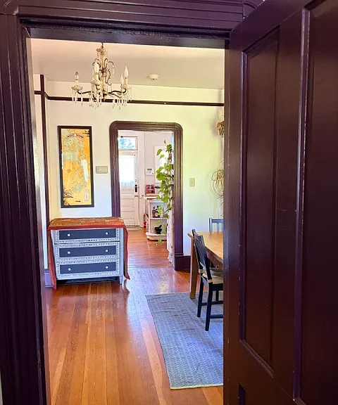 236 NE Thompson St — Photo 12