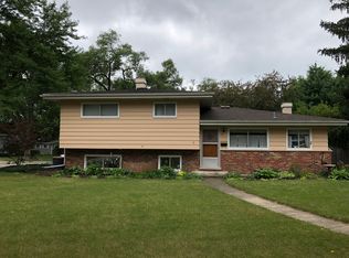 501 Lisa Rd, Dundee, IL 60118