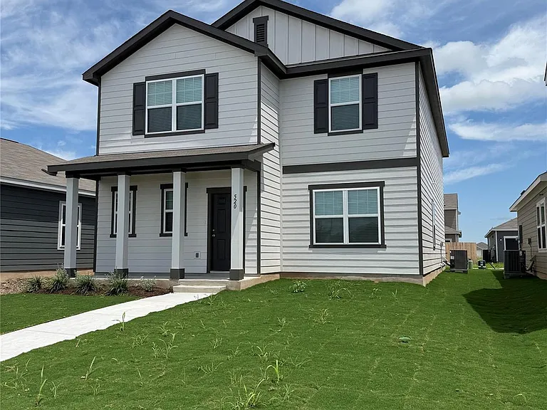 520 McFadin Way S — Photo 1