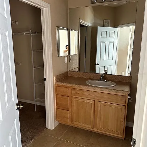 10105 Courtney Oaks Blvd #304 — Photo 17
