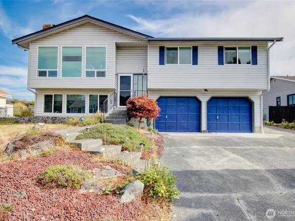 4417 Glasgow Way, Anacortes, WA 98221