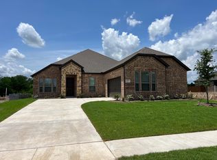 277 Middlefield Dr, Red Oak, TX 75154