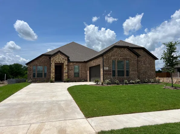277 Middlefield Dr, Red Oak, TX 75154