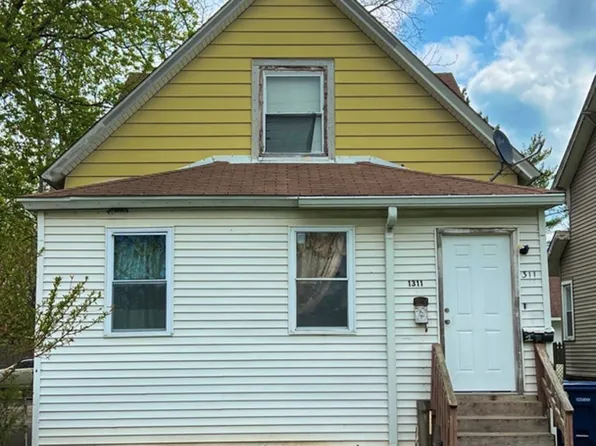 1311 Lincoln St, North Chicago, IL 60064