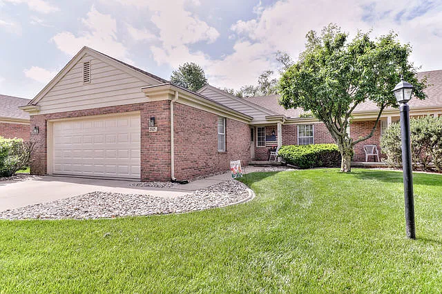 1505 Broadmoor Dr #A photo 1