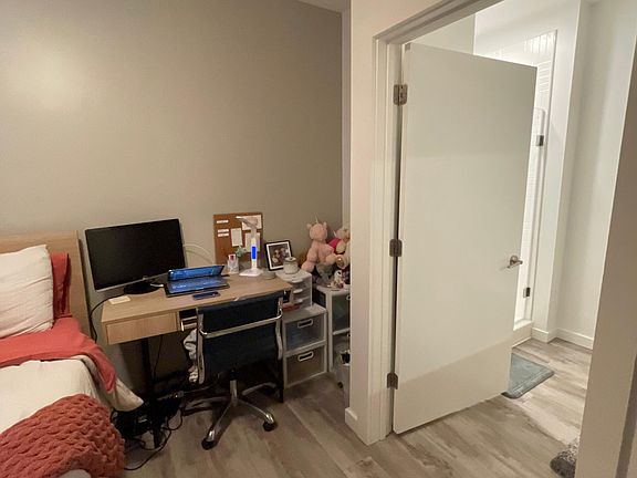 4th image of 1619 Patrick Henry Dr #0
