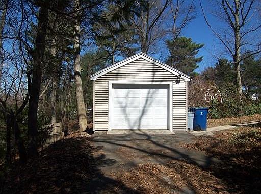 2nd image of 29 Truman Dr