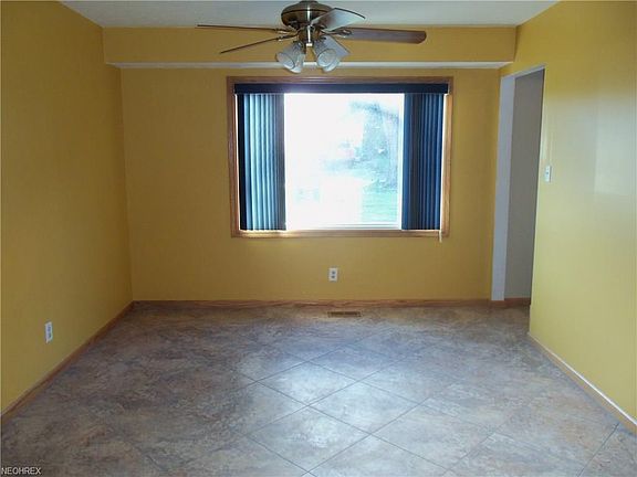 5th image of 3826 Morley Dr