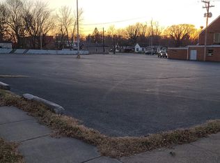 2148 N National Ave #B, Springfield, MO 65803