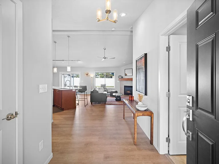 14611 E 31st Ave — Photo 15