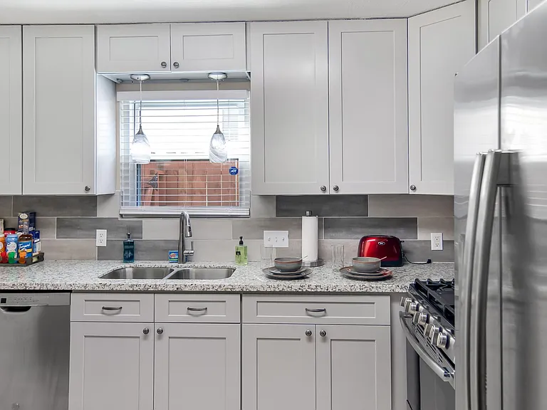3506 Canfield St — Photo 9