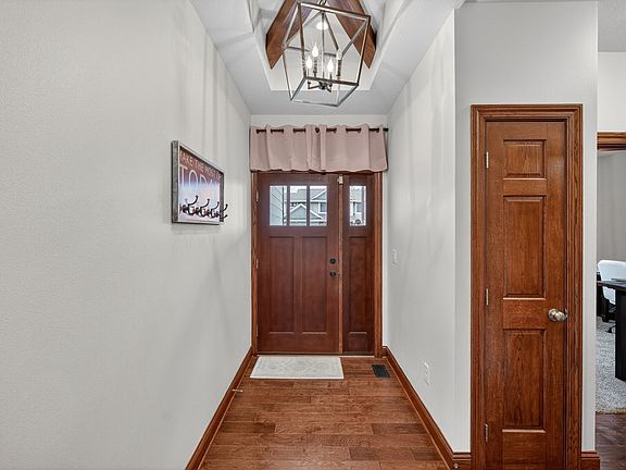 5th image of 729 Timberview Dr