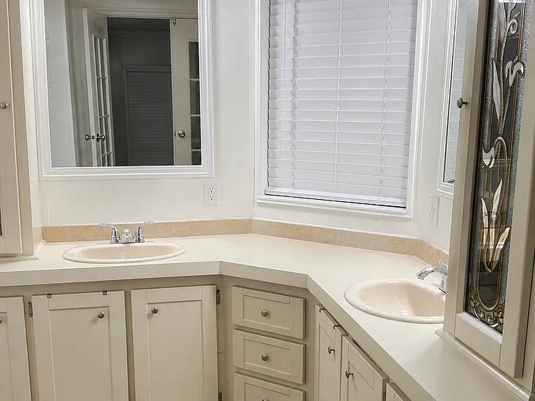 19800 SW 180th Ave #120 — Photo 5