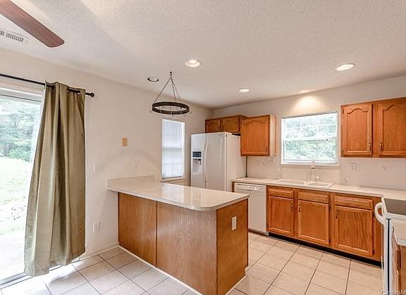 5th image of 5858 Prescott Ct #1906