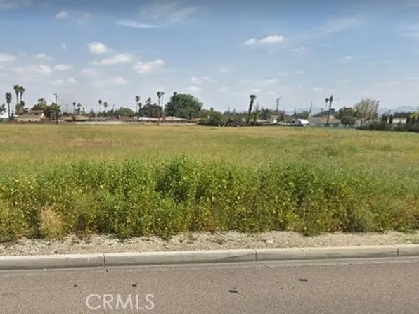 8147 Cypress Ave, Fontana, CA 92335