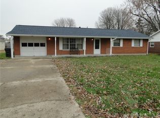 8 Maplewood Dr, Jamestown, OH