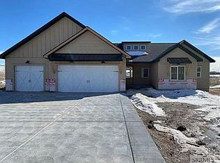 5826 S High Willow Ln, Idaho Falls, ID 83406