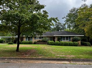 204 Ridgeway Dr, Americus, GA 31709