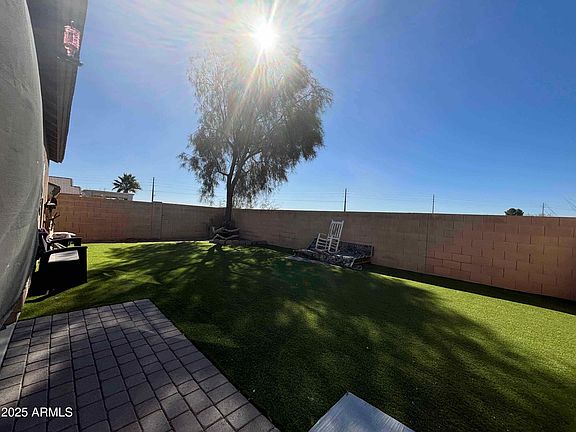 3rd image of 28048 N QUARTZ Drive