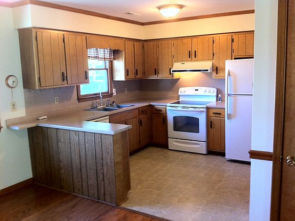 5th image of 652 Kimberly Way