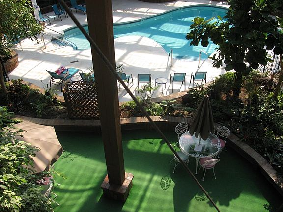 4th image of 2929 Sunnyside Dr #226B