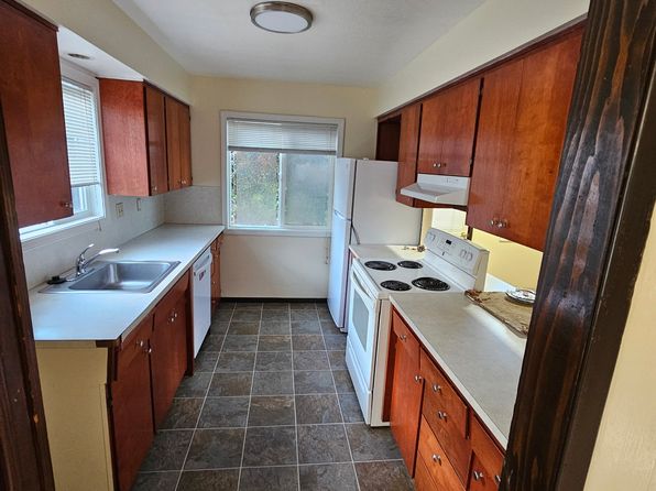 1430 SE 2nd Pl APT 5