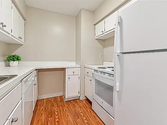 1 bed, 778 sqft, $1,100 — Photo 1
