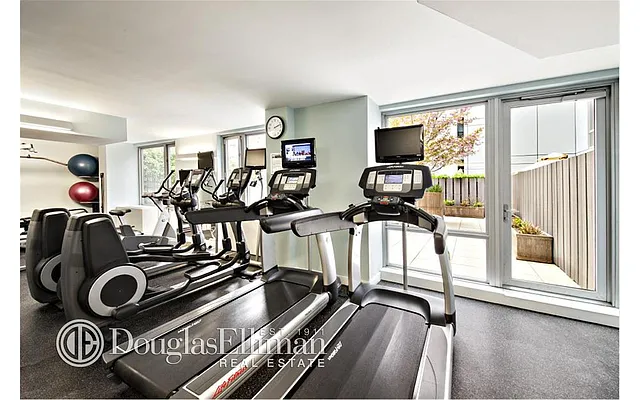 Rented by Douglas Elliman | media 15