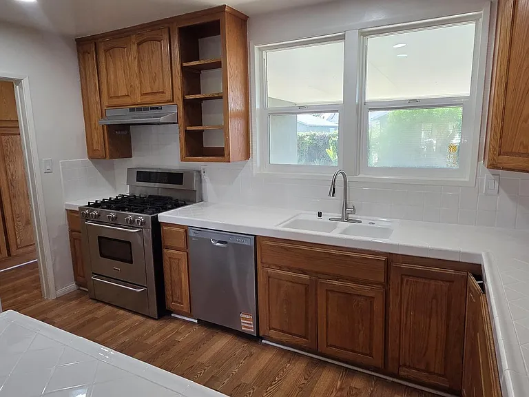 4759 Lakewood Blvd — Photo 7