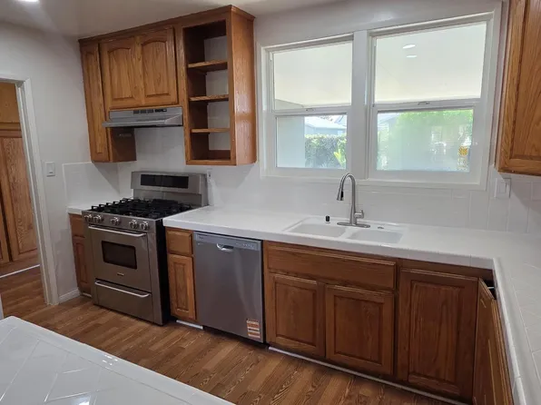4759 Lakewood Blvd, Lakewood, CA 90712