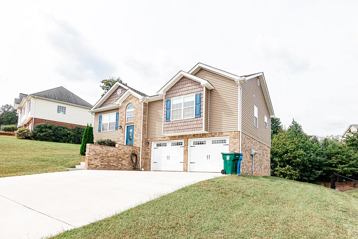 Building Photo - 459 Titanium Dr