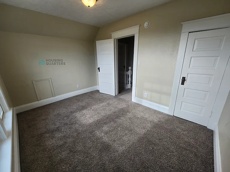 1420 N Cedar St — Photo 12