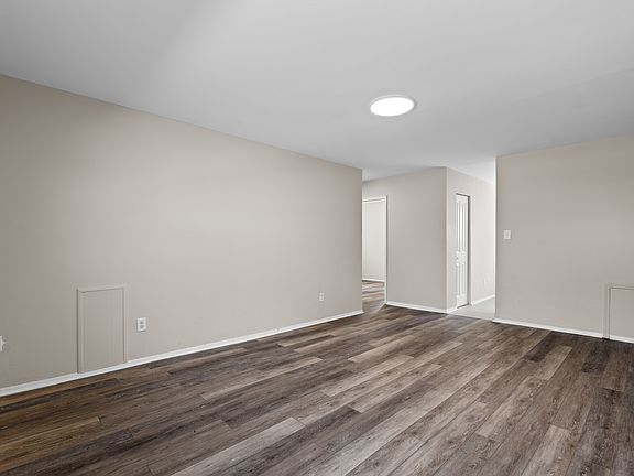 2nd image of 1770 E Woodward Heights Blvd APT A4