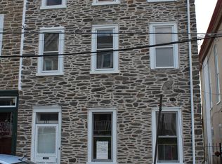 197 Green Ln, Philadelphia, PA 19127