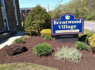 26 Hopkins Rd APT 3, Liverpool, NY 13088