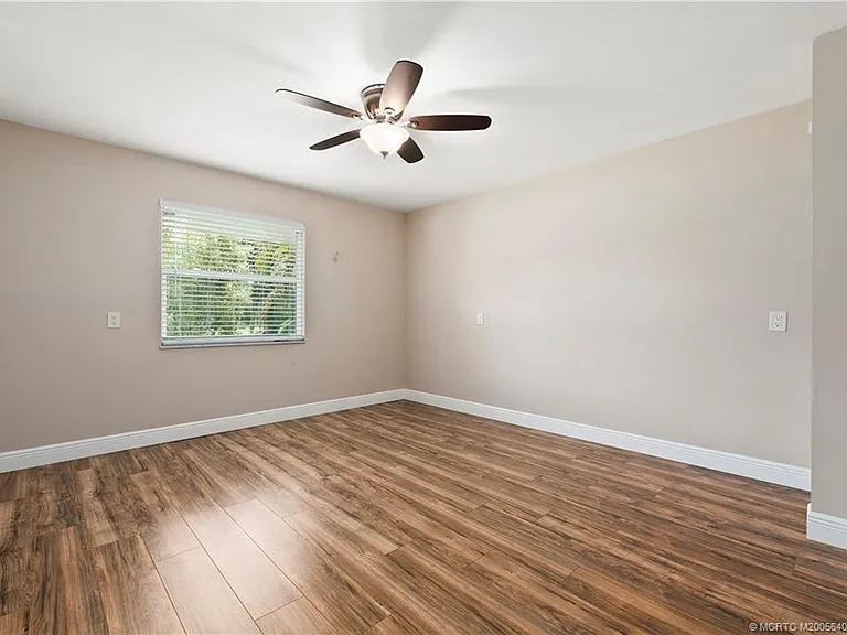 53 N Sewalls Point Rd — Photo 30