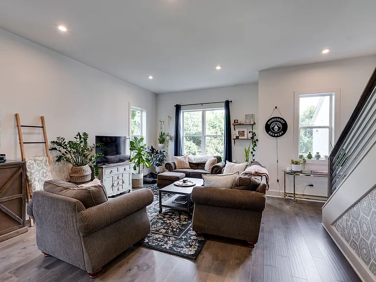 700 James Ave #17 — Photo 19