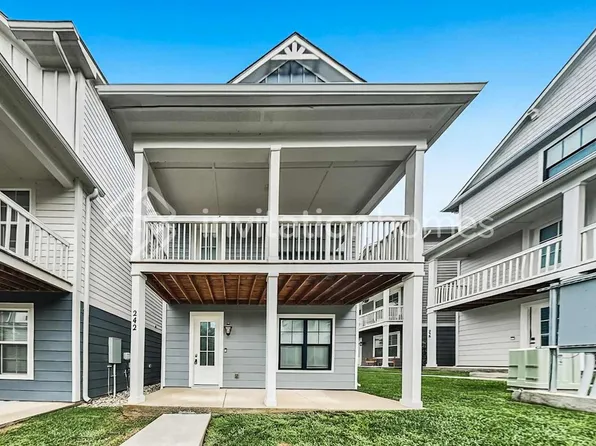 242 Founders Ln, Nashville, TN 37209